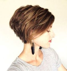 Bob Pendek, Modern Bob Hairstyles, Kort Bob, Κούρεμα Bob, Asymmetrical Bob Haircuts, Stacked Bob Hairstyles, Stacked Bob, Stacked Bob Haircut, Bollywood Hairstyles