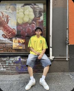 Streetwear Outfit Ideas, Jersey Outfit, Summer Boy, Lifestyle Clothing, Adidas Online, Streetwear Outfit, Fitness Inspiration, Adidas Originals