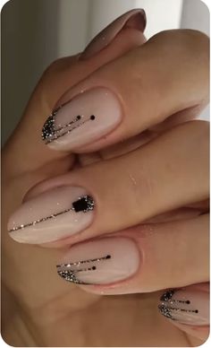 Classic Nails, Makijaż Smokey Eye, Almond Acrylic Nails, Pretty Nail Art, Gel Nail Designs, Classy Nails, Chic Nails