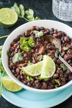 These Spicy Seasoned Black Beans are the perfect addition to a variety of meals. They make a quick and easy side dish or can be added to soups, salads, bowls, or any of your Tex-Mex favorites for a hearty, flavorful dinner. Using pantry staples, they're ready in just 20 minutes! Spicy Black Beans, Instant Pot Black Beans, Homemade Beans, Mexican Side Dishes, Vegan Mexican Recipes, Tacos Burritos, Simply Quinoa, Homemade Guacamole