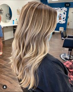 Natural Golden Blonde Balayage, Balayage Retouch, Blondish Brown Hair, Blonde Hair Goals, Haircut Inspo, Blonde Hair Transformations, Warm Scarves