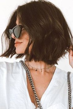 Short Brown Bob Hairstyles, Italian Bob Haircut 2023, French Blonde, Bob Pendek, Roll Hair, Haircut 2023, Half Bun, French Bob, Haircut Style