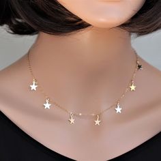 Star Choker, Trendy Chokers, Dainty Necklaces, Star Necklace Gold, Necklace Star, Celebrity Stars, Rainbow Earrings, Chain Extenders, Choker Necklaces