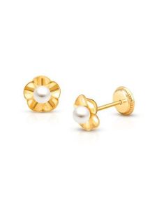 Timeless and sweet, this design for children features a tiny cultured pearl of exceptional quality. Perfect for everyday or for special occasions, these earrings are essential to every girl's jewelry collection. Stud Girl, Baby Earrings, Gold Baby, Girls Jewelry, Screw Back Earrings, Polish Jewelry, Pearl Studs, Big Kid