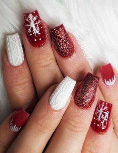 Nail Art Crismas, Nail Festive, Crismas Nails, Christmas Sweater Nails, Fab Mood, Nails Festive, Mood Wedding, Disney Christmas Nails, Festive Holiday Nails