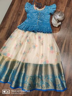 Pavda Pattu, Pattu Langa Blouse Designs For Kids, Langa Blouse Designs, Langa Blouse For Kids, Crochet Frocks For Baby Girl, Pattu Pavada, Langa Blouse, Indian Dresses For Kids, Casual Outfit Summer