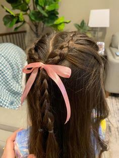 Cute half up, braids, cute bows, bow, couquette, bow trend, hairstyles, braids, half up, curly hair, brown hair, brunette, cute girls hairstyles, cgh, cute hair for girls Half Up Girls Hairstyles, Kid Hair Styles, Half Up Braids, Half Up Curly Hair, Curly Hair Brown, Church Hairstyles, Bow Trend, Trend Hairstyles