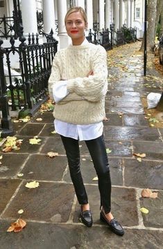 Pants 2020, Pants Trend, Black Leather Leggings, 2020 Trends, Looks Street Style, White Sweater