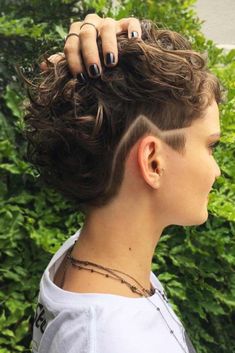 Undercut Bob Haircut, Undercut Bob, Tapered Haircut, Shaved Nape