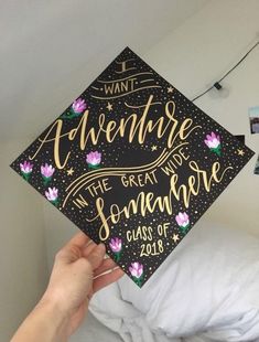 someone is holding up a graduation cap that says, i want adventure the great and sondaze class of 2013