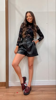 Look Com Short, Look Short, Leather Fashion, Leather, Closet