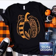 Black Bella+ Canvas Funky Orange Pumpkin Tee. Soft & Comfortable Perfect For Fall Unisex Fit. Size Small - Extra Large Brand New Choose Your Size! Pumpkin Sweatshirts, Orange Design, Orange Pumpkin, Orange T Shirts, Bella Canvas Tees, Pumpkin Shirt, Halloween Tees, Crew Sweatshirts, Fall Shirts