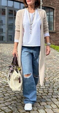 40's Fashion, Best Casual Outfits, Cardigan Beige, Mommy Style, 40s Fashion, Fashion Over 50, Microblading