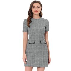 If you're looking for a dress that flatters your figure and is perfect for the office, this sheath dress with a slim silhouette in a plaid print is a great choice. The classic patterns of the Houndstooth dress are timeless and stylish, and the slim silhouette will show off your shape. Pair the dress with a black handbag for a sophisticated and stylish impression, and complete the look with heels for a vintage and chic vibe that's perfect for work, daily errands, or weekend events. Vintage Houndstooth, Work Dresses For Women, Houndstooth Dress, Work Shorts, Black Handbag, Professional Attire, Check Dress, Black Sheath Dress, Plaid Print