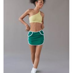 Nwt Out From Under By Uo Xs/S Sporty Green Crop Top For Spring, Seamless Bra Top, Striped Halter Top, Blue Halter Top, Urban Outfitters Top, Seamless Top, Girls 16, Tie Crop Top, High Neck Sweater