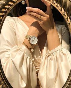 Stile Blair Waldorf, Photographie Portrait Inspiration, Cream Aesthetic, Beige Outfit, Mode Abaya, Classy Aesthetic, Princess Aesthetic