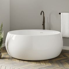 61 Tipton Acrylic Round Soaking Freestanding Tub with Integral Drain Tub Paint, Air Bathtub, Air Tub, Refinish Bathtub, Small Bathtub, Japanese Soaking Tubs, Bathtub Drain, New Toilet, Steam Showers Bathroom