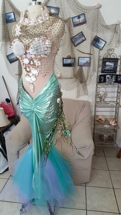 Plus Size Mermaid Costume Diy, Diy Mermaid Dress, Diy Mermaid Costume For Women, Siren Crochet, Mermaid Jacket, Mermaid Inspired Dress, Diy Mermaid Costume, Mermaid Costume Women, Ocean Fairy