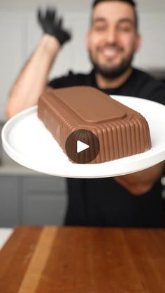 439K views · 9.7K reactions | Chocolate shell cake 🤤 | patrickzeinali Chocolate Shell Cake, Shell Cake, Josh Elkin, Easy Dump Cake Recipe, Homemade Fudge Recipes, Chocolate Deserts, Patty Cake, Chocolate Creations, Cracker Toffee