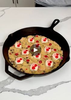 Cookie Skillet, Simple Cookie, Skillet Cookie, So Yummy, Easy Dessert, Easy Cookies, Cookie Recipe