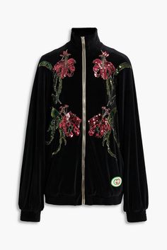 Gucci Jackets, Designer Outerwear, Gucci Jacket, Retro Sportswear, Floral Patches, Gucci Outfits, Patches Fashion, Embellished Jacket, Velvet Jacket