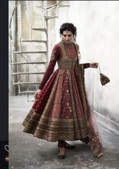 Winter Wedding Lehenga, Indian Wedding Winter Outfit, Banarasi Frocks For Women, Trousseau Outfits For Bride, Red Anarkali Suits Sabyasachi, Partywear Anarkali Suits Designer Latest, Crush Material Dress Design, Bridal Anarkali Suits Brides, Sabyasachi Anarkali Suits