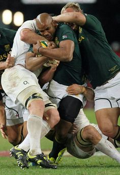 Rugby Vs Football, Vs Football, Rugby Art, South African Rugby, Springbok Rugby, Rugby Games, Rugby Sport, Horse Guards, Super Rugby