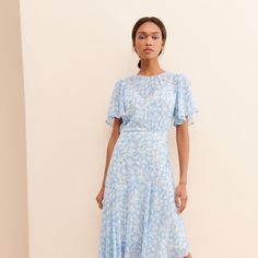 New England Wedding Guest Dress, Spring Dress With Sleeves, Fitted A-line Midi Dress For Summer, Elegant A-line Dress With Relaxed Fit, Breezy A-line Spring Dress, Fit And Flare A-line Dress For Brunch, Blue And White Dress Outfit Classy, Spring A-line Maxi Dress With Relaxed Fit, Flowy A-line Dress For Brunch