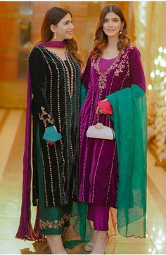 Velvet Kurti Design, Kurti Design Ideas, Desi Party, Heavy Suits, Velvet Kurti, Pakistani Beauty, Eastern Wear