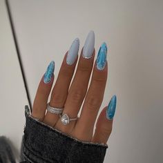 40 Aesthetic Almond Nails for Your Inspiration Almond Nails Blue, Trending Summer Nails, Elegant Nail Art