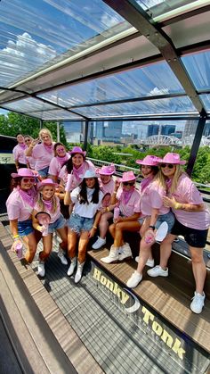 Bachelorette Outfits Group Nashville, Nashville Hen Party, Nashville Bachelorette Party Outfit Themes, Cowgirl Hens Party Outfit, Nashville Bachelorette Party Outfit Pink, Hen Party Cowgirl Theme, Cowgirls And Cocktails Bachelorette, Cowgirl Hen Do