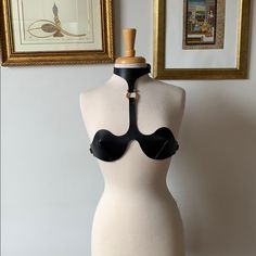 E.L.F. Zhou Leather Artefact Black Bra Unique, One A Kind Artisan Lingerie From London. Size S/M Though The Band Size Is Very Adjustable. I’m Usually A Petite Size 2 And 32/B- The Cup Size Worked But Otherwise This Is Little Big For Me. It Looks Great Alone Or Over Clothes. Tried On But Otherwise Never Worn. Comes In Original Packaging, New With Tags. Crafted From “The Finest British Tanned Veg Leather And Featuring 24 Carat Gold Hardware.” Leather Harness Mens, Bra Harness, Leather Ideas, Body Adornment, Couple Games, Feminine Tattoos, Black Bra, Cup Size