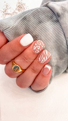 Bare Nails With Design, White Animal Print Nails, Sns Nails Designs, Cheetah Nails, Sassy Nails, Christmas Gel Nails, Classy Acrylic Nails, Animal Print Nails, Nail Tattoo