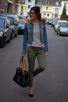 Awesome looking What Is Fashion, Looks Street Style, Green Pants, 가을 패션, Looks Style, Fall Winter Outfits, Outfits Casuales