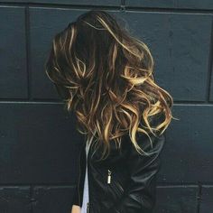 Hair Tortoise Shell Hair Color, Blond Balayage, Long Wavy Hair, Hair Envy, Hair Color Trends, Love Hair, Great Hair