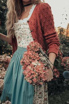 Era Victoria, Fashion Vogue, Bohemian Style Clothing, Lena Hoschek, Cottagecore Outfits, Estilo Hippie, Look Retro, Tall Fashion