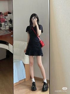 Douyin Fashion, China Street Fashion, Simple Style Outfits, Oufits Casual, Downtown Outfits, Model Outfit, Casual College Outfits, Casual Day Outfits, Korean Girl Fashion