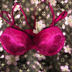 New Victoria's Secret Size 32dvictoria's Secret Push Up Bra Retail $65. Due To Camera Lighting, The Color May Be Slightly Darker, Lighter Or Brighter Than The Actual Item. Please Ask Questions Before Purchase. Thank You. 32d Bra, Camera Lighting, Purple Black, Push Up Bra, Purple And Black, Color Purple, Women's Intimates, Push Up, Victoria's Secret