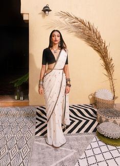 White Sari, Slides Outfit, Saree Wearing, Indian Sari Dress, Karen Willis Holmes, Sari Dress, Indian Saree Blouse, Indian Saree Blouses Designs, Indian Fashion Saree