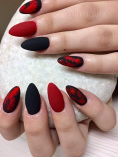 Red And Black Nail, Black Halloween Nails, Multicolored Nails, Unghie Sfumate, Black Nail Designs, Black Nail, Coffin Nails Designs, Pretty Acrylic Nails, Chic Nails