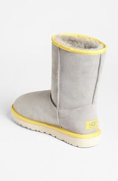 Ugg Snow Boots, Ugg Boots Cheap, Womens Black Booties, Ugg Style, Short Boot