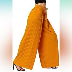 Women's High Waisted Glory Palazzo Wide Legged Drawstring Pants. This Pants Is New Without Tags. Color: Mustard Pleated Stretch Bottoms For Day Out, Chic Yellow Pleated Bottoms, High Waisted Palazzo Pants, Palazzo Pants, Pants Color, Drawstring Pants, Color Orange, Jumpsuits For Women, Boot Cut