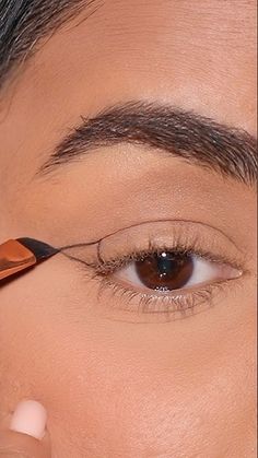 Who Knew THIS Is The Best Wing Eyeliner Technique? Double Wing Eyeliner Tutorial, Under Eye Winged Liner, Eyeliner Wings How To Do, How To Put Eyeliner On, Winged Eyeliner Tutorial For Hooded Eyes, How To Make Eyeliner, Wings Eye Makeup, Eye Lining Styles, Wing Tip Eyeliner