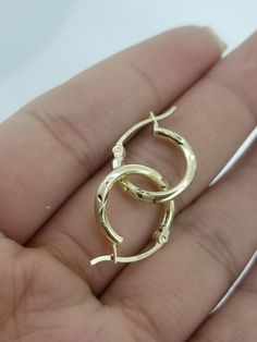 Baby hoops in 14k gold. These are perfect for girls optional for women. they measures 15mm x 15mm. giftbox included Arracadas en oro 14k para bebe. ideal para bebe opcional para mujer. miden 15mm x 15mm. viene con cajita de regalo 14k Yellow Gold Huggie Earrings With Shiny Finish, Gift Round Huggie Earrings, 14k Gold Huggie Earrings With Shiny Finish As Gift, 14k Gold Round Hoop Earrings For Gift, Tarnish Resistant Round Huggie Earrings As Gift, Hypoallergenic 14k Gold Huggie Rings, Formal Yellow Gold Huggie Rings, 14k Gold Hypoallergenic Huggie Earrings For Anniversary, Hypoallergenic Yellow Gold Small Hoop Huggie Earrings