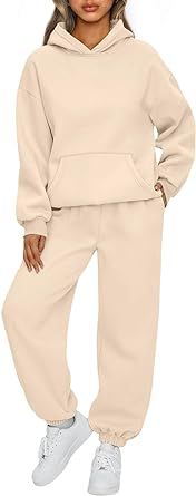 Womens 2 Piece Outfits, Two Piece Loungewear, Elegantes Outfit Damen, Outfit Hoodie, Drop Shoulder Hoodie, Sweatpants With Pockets, Sweatpants Style, Leisure Suit, Sweatsuit Set