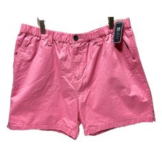 Brand New Mens Pink Shorts These Men's Pink Shorts In Size Xl From The 21 Men Brand Are Perfect For Summer Vacations Or Casual Outings. With A Classic Fit And Elastic Waist, These Lightweight Shorts Feature Cargo Pockets For Convenient Storage. Made From Breathable Fabric In A Medium Wash, They Are Easy To Care For With Machine Washable Instructions. The Rose Pink Colour Adds A Fun Pop To Your Wardrobe, Suitable For Beach Trips, College Hangouts, Or Outdoor Activities In The Warmer Seasons. Idea Pink Cotton Swim Trunks Short Length, Pink Cotton Short Swim Trunks, Pink Shorts With Pockets And Short Inseam, Casual Pink Cotton Swim Trunks, Relaxed Fit Pink Shorts With Pockets, Pink Relaxed Fit Shorts With Pockets, Casual Pink Short Length Swim Trunks, Short Vacation, Summer Vacations