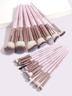 Wooden Makeup Brushes, Rosa Make-up, Pink Makeup Brush, Eye Makeup Brushes, Affordable Makeup, Professional Makeup Brushes, Pink Makeup, Blush Brush