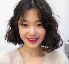 Soft Curls For Short Hair, Wave Perm Short Hair, Curls For Short Hair, Short Perm, Korean Hairstyles, Korean Short Hair, Asian Short Hair, Wavy Haircuts, Short Wavy Hair