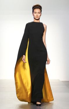 RENATO BALESTRA Spring/Summer 2018 collection ARAB FASHION WEEK Arab Fashion, فستان سهرة, Moda Vintage, Gorgeous Gowns, Mode Inspiration, Beautiful Gowns, Fancy Dresses, Black Maxi Dress, Couture Fashion