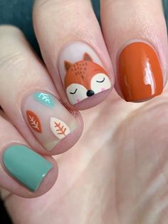 thanksgiving nails: cute fox Trendy Fall Nails 2023, Acorn Nails Designs, Fall Thanksgiving Nails 2023, Fox Nails Designs Fall, Nail Autumn 2023, Nail Art November, Fun November Nails, Thanksgiving Nails For Kids, Acorn Nail Art